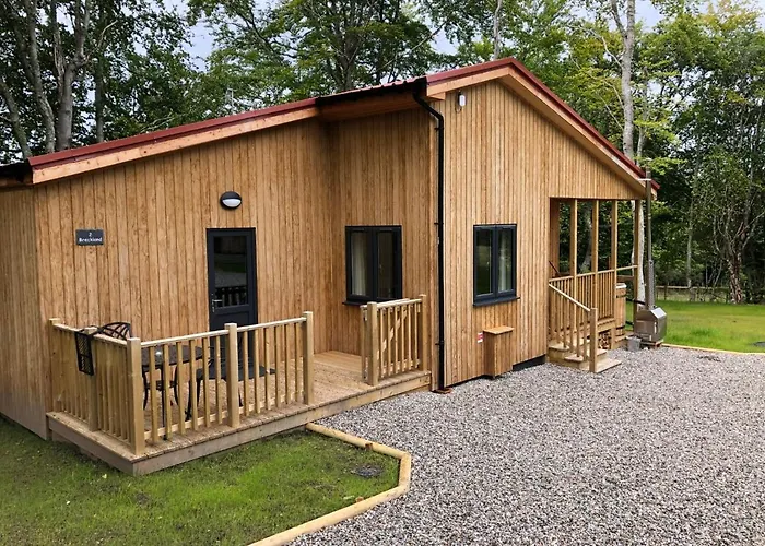 Breckland Lodge 2 With Hot Tub