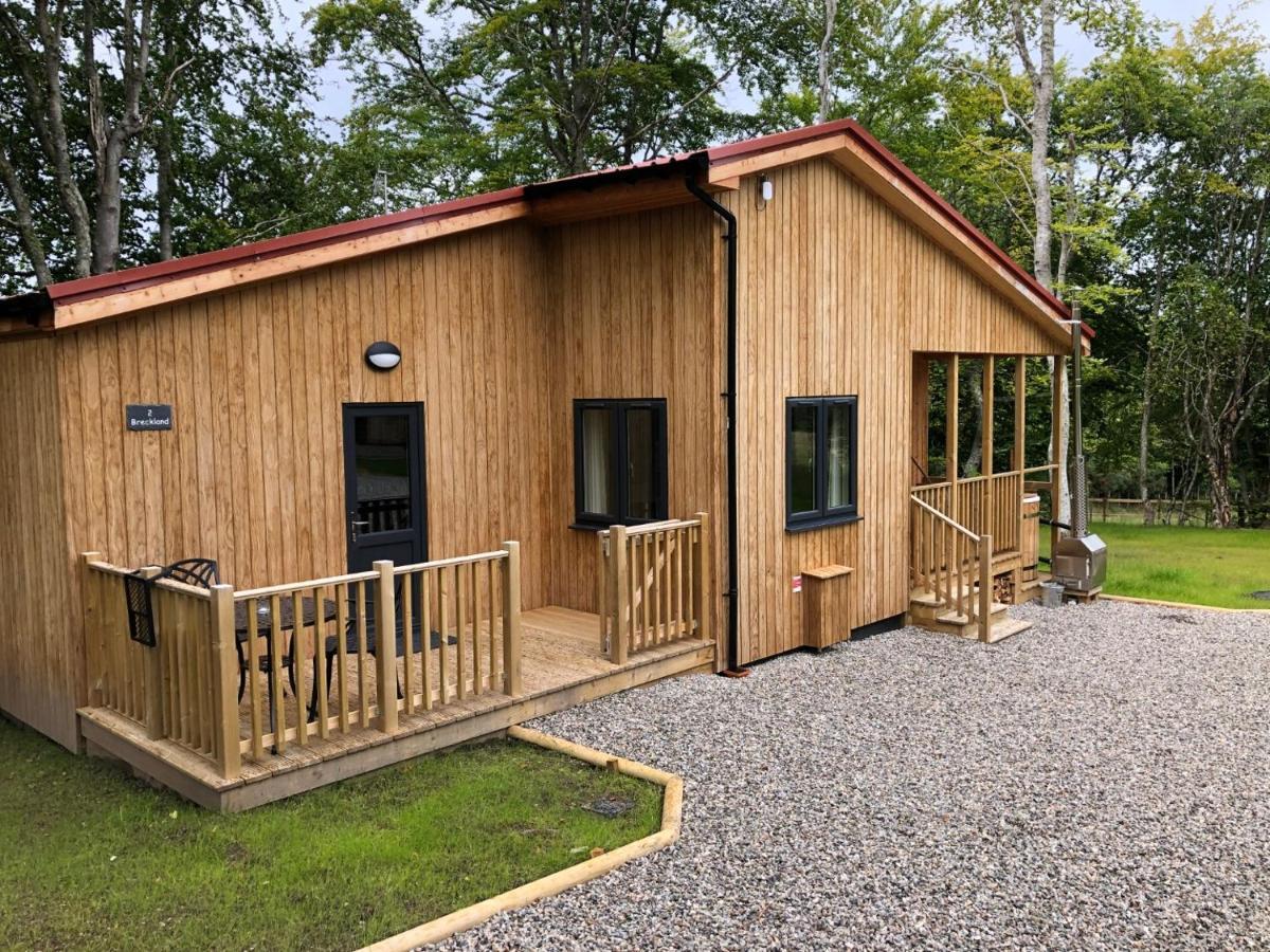 Breckland 2 With Hot Tub